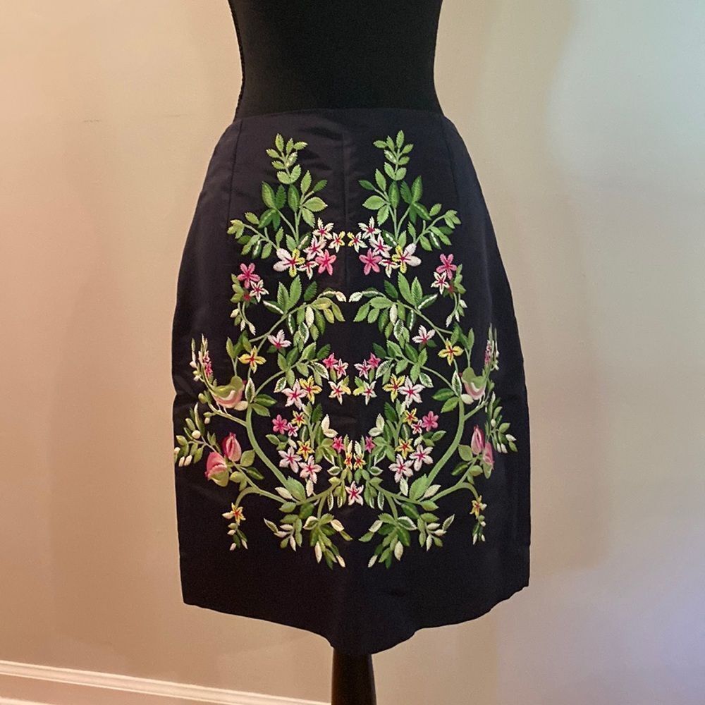 Oscar de la Renta Black A-Line Skirt with Green and Pink Floral Embroidery